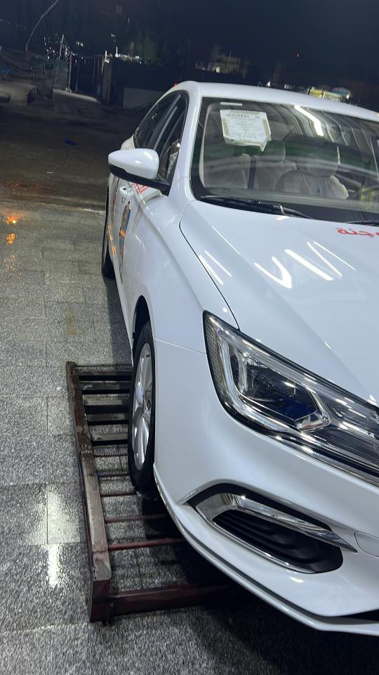 السياره للبيع فقط MG5 من الشركه ماماشي زيرو مكفوله كفاله عامه باسم الشركه بينه عقد السياره حره مامرقمه موديل 2025 السعر 105 وبيها مجال الاستفسار على الرقم ***********
