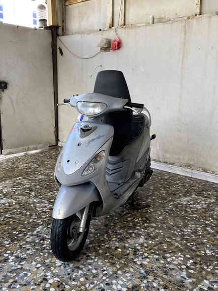 السلام عليكم دراجه ماكس منغولي للبيع دراجه مكفوله برغي ما مفتوح عشرط كرهابائيات كله شغاله لايت زنون اشاير زنون مابيه اي نقص السعر 850وبيه مجال مكاني سماوه لتواصل خاص او عرقم ***********
