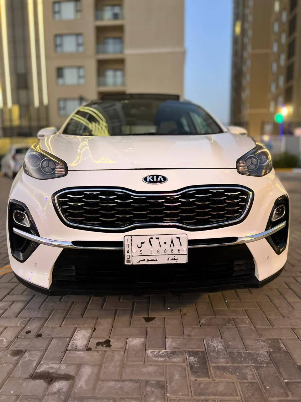 السلام عليكم
سبورتج 2021   EX 2400gdi

المواصفات :
بانوراما 
بصمه 
كشنات تدفئه تبريد
اناره داخليه بلاد
صندوق خلفي كهرباء
حساس امامي خلفي
رادر امامي+جانبي
سترين كهرباء
3وضعيات قياده
فور ويل
شاشه كبيره تدعم كار بلي
سستم صوت سماعات هارمن گاردن
السياره حادثه موضح بالصور
السعر 190 
ماشيه 55 الف ميل
مكانه بغداد حي الجهاد
الاتصال ***********
