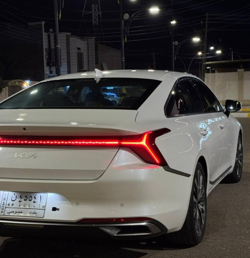 كيا موديل k8 2022 ( كوري )
محرك 2500  مكفولة بصمة  تشغيل عن بعد
مقاعد جلد
تدفئة وتبريد مقاعد 
مقاعد امامية كهرباء 
تحكمات 
شاشة كبيرة متصلة 
كير ماوس 
هند بريك دكمة 
حساسات امامية خلفية 
كاميرا 
اوتو هولد 
3 وضعيات قياده 
كيجات الكترونيه 
تدفئة ستيرن 
تبريد قطعتين 
شاشه التحكم بالتبريد لمس
شاشه ابل كار وانرويد 
ترحيب
صندوق ذكي يفتح عند الاقتراب 
تحديد مسار 
سياقة ذاتيه 
رادار امامي 
بريك ذاتي 
شفتات بالستيرن 
اضاءه الداخل لمس
رقم صاحب سيارة ***********
