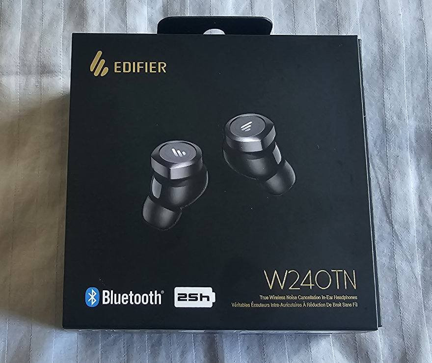 اخر قطعتين.. جدد فقط مفحوصات وراجعات للباكيت .. سعر القطعه 60 الف . ماركه ادفاير معروفه .. . توصيل لكل المحافظات .. ***********
