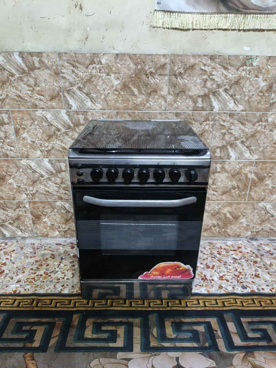 طباخ فريش مصري مراوس اوبيع بسعر مناسب  مستخدم نظافه مثل ماواضح بالصوره افران منفصله كله شغال كهرباء +كـلوب استفسار واتساب *********** يوجد توصيل
