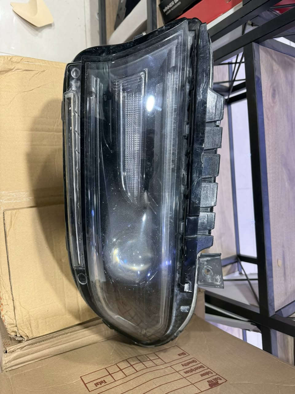 سلام عليكم
زوج لايتات  مال  2019. 
واحد اصلي واحد تجاري
***********
