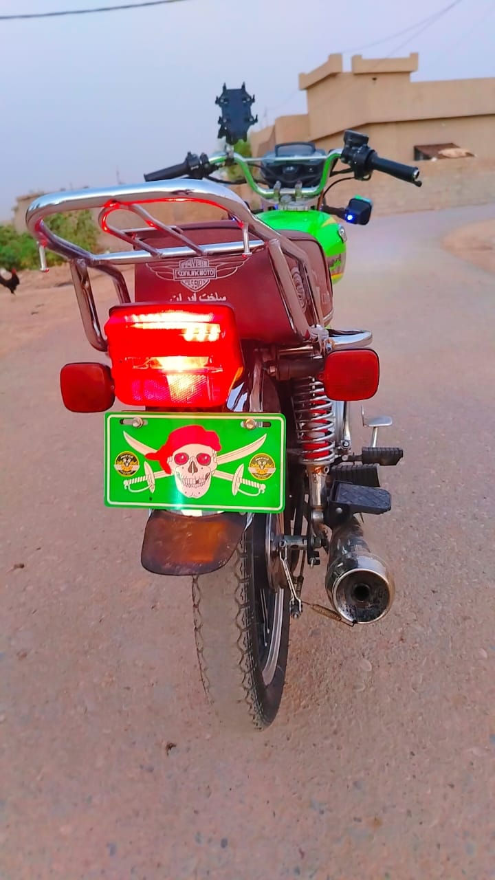 للبيع موديل 2023منفيس محرك مفتوح سعر 500بي مجال


**إذا كنت صاحب هذا الإعلان وتريد حذفه لأي سبب، رجاءا أرسل رسالة إلى الدعم الفني**