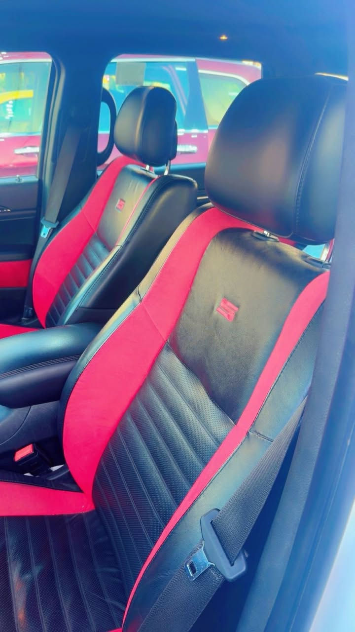 سلام عليكم جيب S 22 فول موصفات Sمعروف بال موصفات مالته سياره جديده ماشيه 55 الف سياره خليجي بيه ضربه بال عراق مثل ما موضحه بال صوره بس البنيد وراجع بارد اي شي ما بدل بيه سياره سعره 40500 دولار مكاني بغداد البلديات رقمي *********** بيه مجال بسيط
