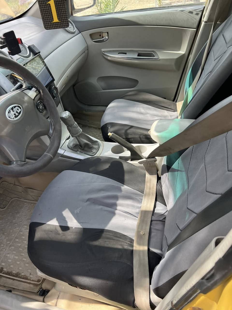 سلام عليكم للبيع بيوايدي جي ٣موديل ١٣رقم ذي قار دولي مصبوغه عام جماليه جاهزه كير ومحرك حداديه السعر ٣٩ مكاني كربلاء للاستفسار ***********
