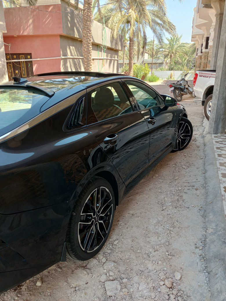 سلام عليكم شباب للبيع كي فايف 2023 ماشيه 17الف ميل سياره فول للأخير 2500تيربو سياره حادثه جنطه سياره بدون قطع تبديل بدون صبغ بدون إرباك رقم بغداد حره سعر السياره 173وبيه مجال ***********
