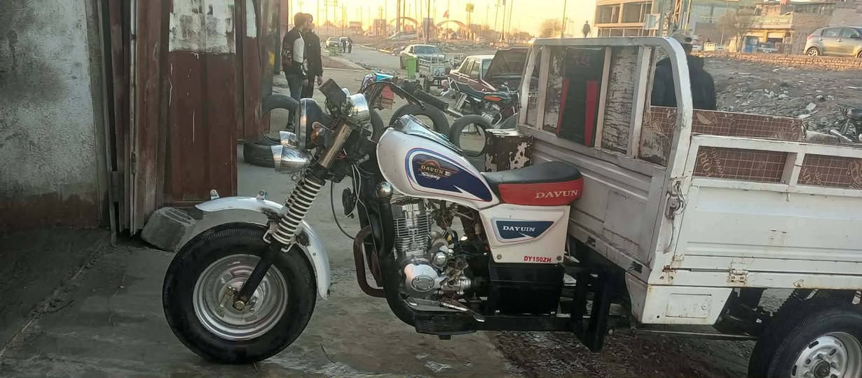 سلام عليكم ستوته لبيع موديل 2013
جاهزه مابيه اي نقص كهرايت شغله وراق صوليه شاصي مابيه قطرت لحيم بدي معمر ومصبوغ مكينه جديده بعدهي مافيلسه مكاني بلناصريه قظا ء الغراف سعره مليون /250  مستعجل عليه ***********
