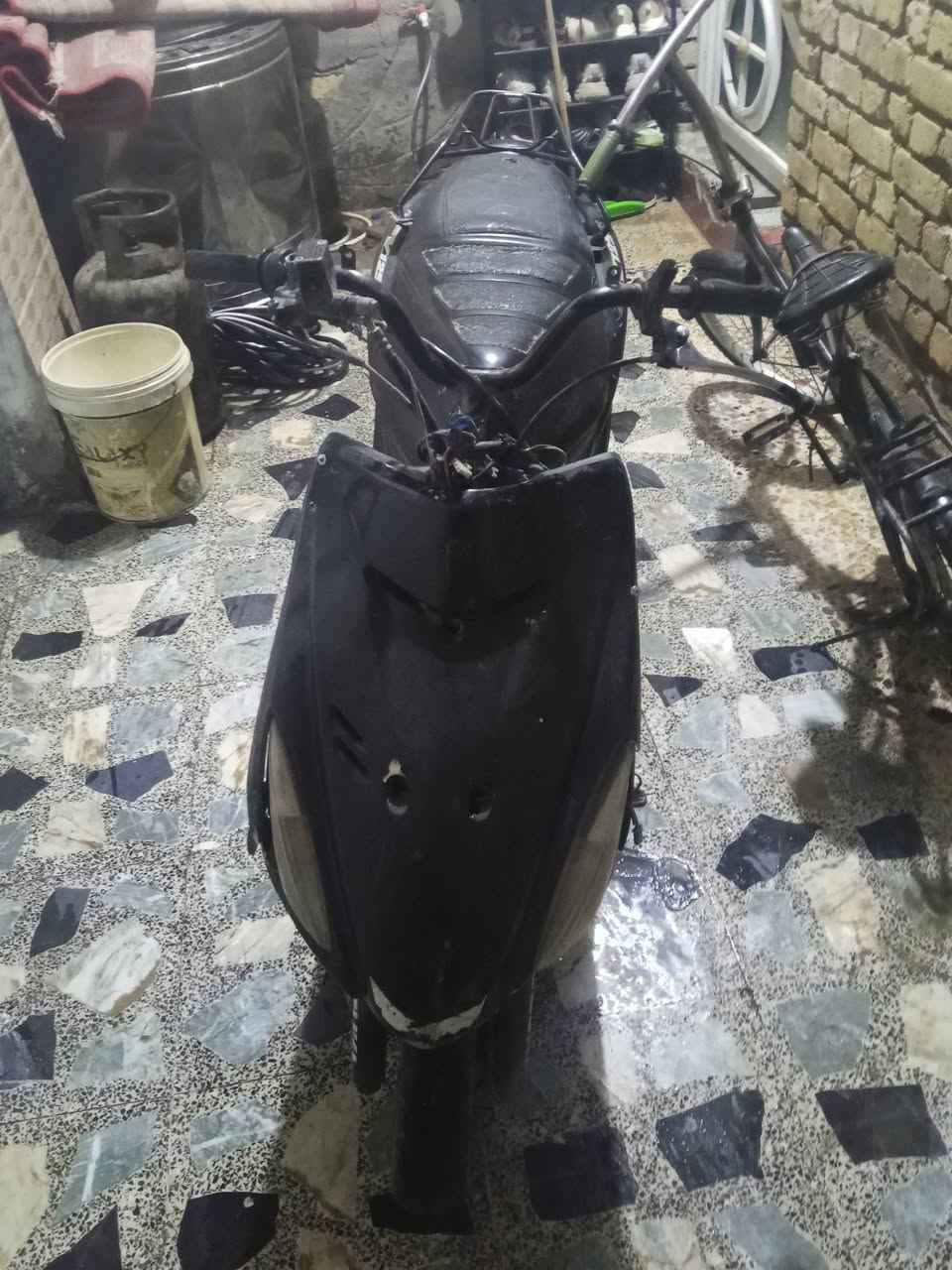 سلام عليكم ادرس ياباني حديث نوزل كايمه السعر 125مكان كوت حي الجهاد خاص متواجد الرقم ***********
