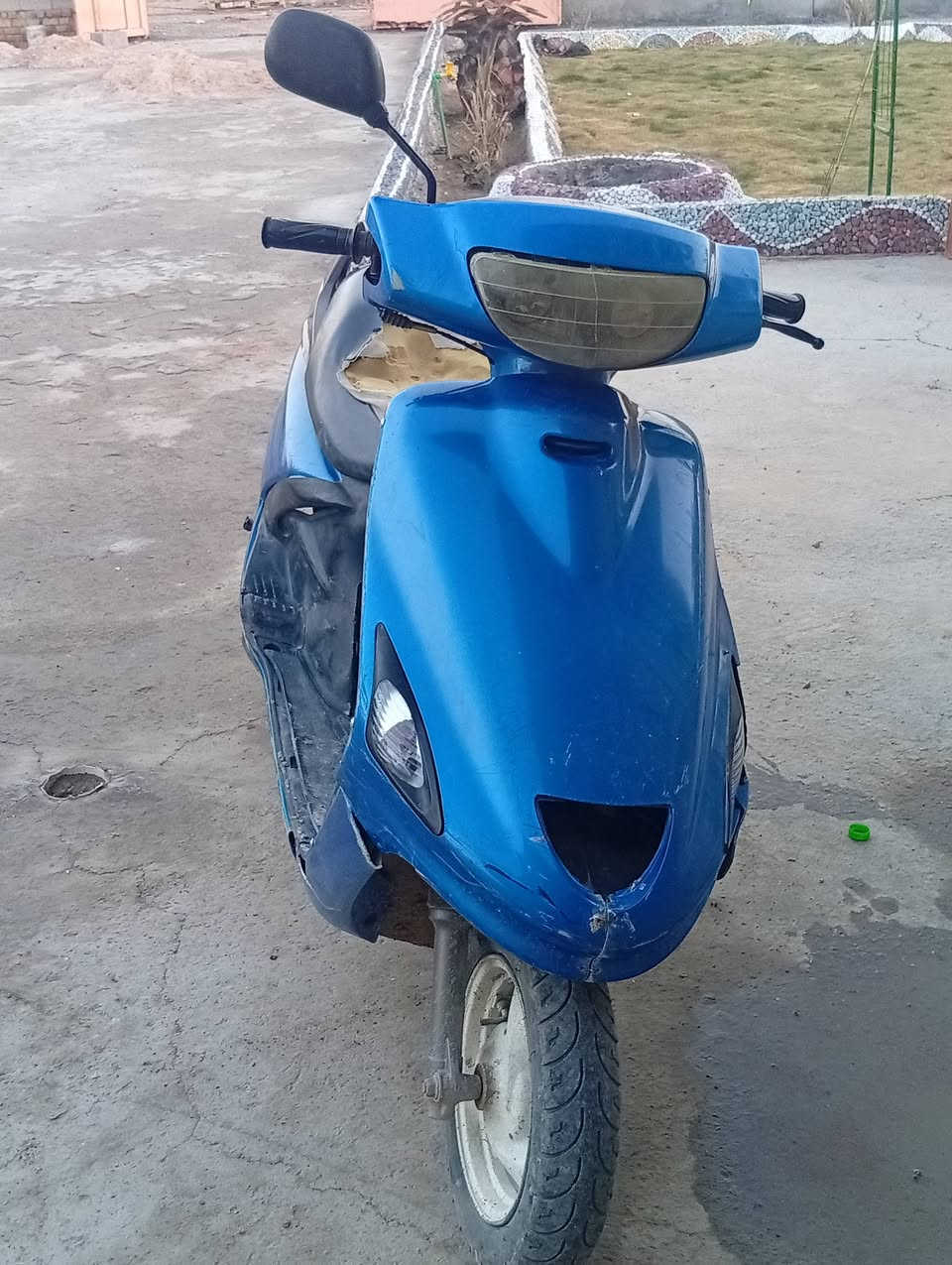 السلام عليكم فراشة للبيع السعر 250 وبيهة مجال رقم الهاتف ***********
