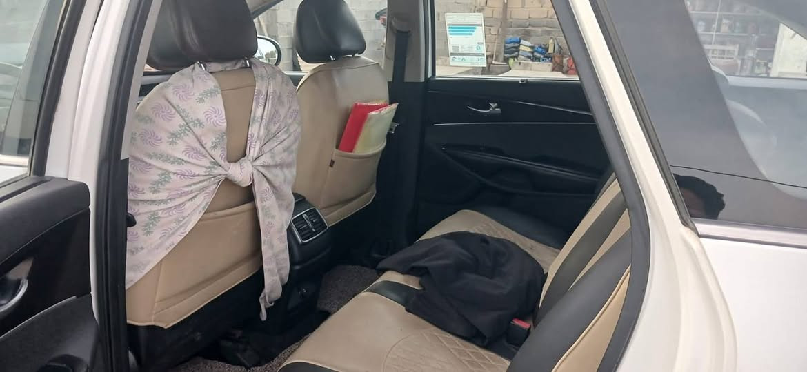 البيع سورنتو 2016خليجي محرك 6سلندر رقم بغداد 
السعر 195وبيه مجال ديالى المقداديه 
***********
