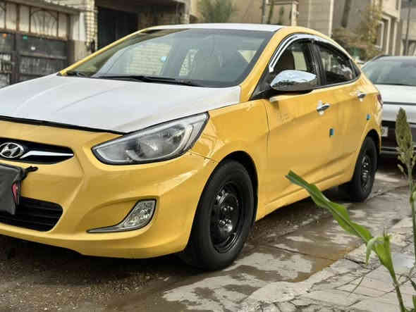 السلام عليكم 
للبيع هونداي اكسنت 
موديل 2015 
خليجي بدون ضربه 
السياره جاهزه من كلشي ونظيفه حيل
تخم تايرات كامره خلفيه شاشه مسجل  
جام كهرباء ويل نظيف الكشر كدامكم 
تحكم ستيرن الداخل بيجي نظيف 
المحرك دوش 
التواصل واتساب ***********
