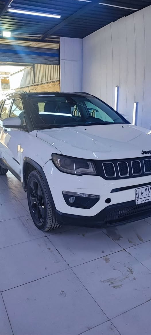 السلام عليكم
جيب كومباس للبيع موديل 2019 محرك 2400 بحاله جيده  كير بحاله جيده  حادثه اشويه من خشم الجاملغ الامامي صوب السايق  وشويه من البنيد معدلات على البارد فقط الباقي كله مكفول السياره نقص تبريد فقط
المواصفات
كشنات جلد 
بصمه 
شاشه كار بلي 
شاشه اعطال 
رقم بغداد انكليزي باسمي 
مكاني نجف الاشرف 
السعر 140 وبيهه مجال 
الاستفسار الاتصال على الرقم 
***********
