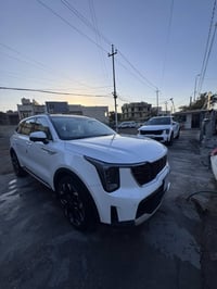 🚗 للبيع كيا سورينتو 2024 فول مواصفات 🚗  🔹 الموديل: 2024 🔹 النوع: كيا س...