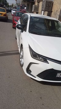 كورلا 2023 هايبرد بيها ثلاث قطع صبغ للبيع 136وبيها مجال 07821125261 بغ...