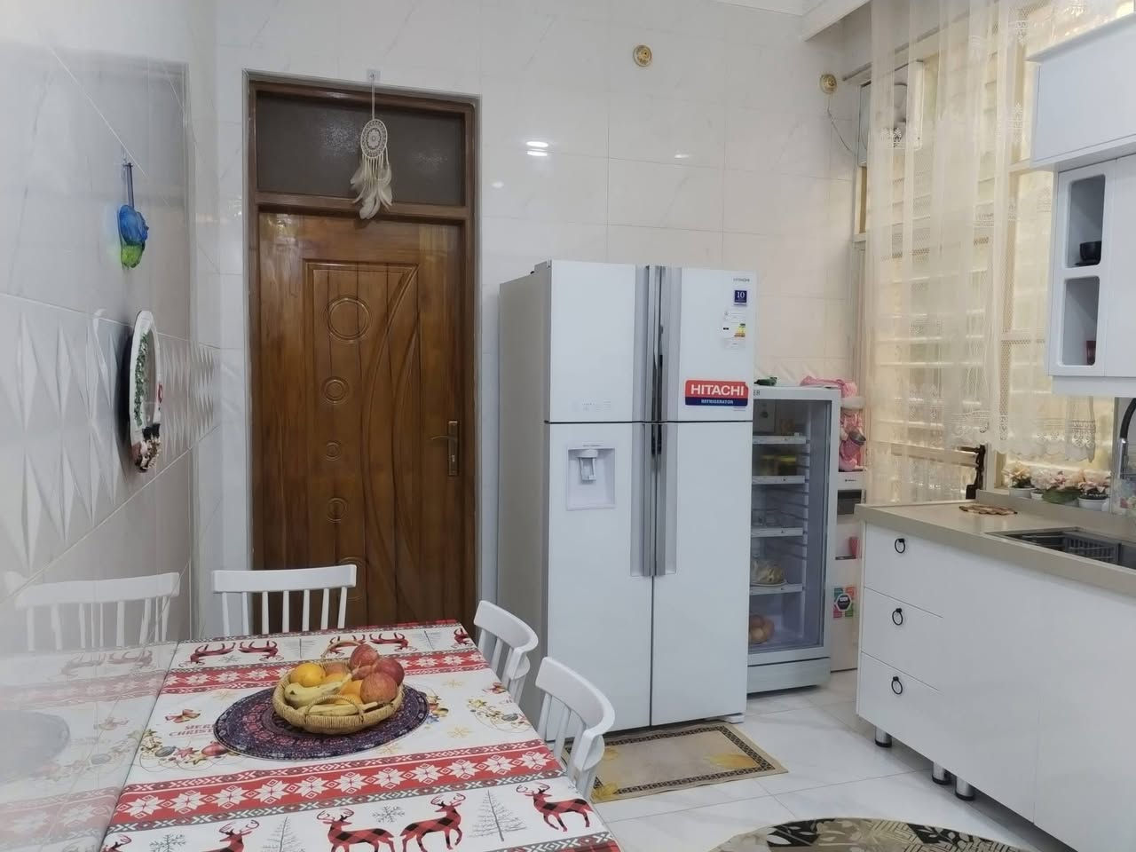 🏠 بيت (مشتمل) للبيع في الكوت - حي الخضراء

بسم الله الرحمن الرحيم
مشتمل طابقين مميز للبيع مع الأثاث الكامل، بناء درجة أولى وبموقع ممتاز. 

الموقع📍:
 الكوت، حي الخضراء (مقابل معارض السيارات).
المساحة : ١٠٠ م 
📐 التفاصيل والتقسيم:
 الطابق الأول: غرفة نوم + الملحقات الأخرى.
 الطابق الثاني: غرفتين نوم.
 حالة العقار: بناء درجة أولى (جاهز للسكن الفوري مع الأثاث).
📞 للتواصل والاستفسار:
للمزيد من التفاصيل ومعرفة السعر، يرجى الاتصال على الرقم التالي:

***********
او زورونا في موقعنا : كوت - حي الخضراء - مقابيل البيع المباشر 
تابعونا لرؤية احدث العقارات والقطع  السكنية والزراعية📍
