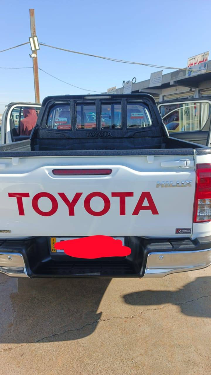 بيكم هايلوكس للبيع  موديل 2025 ماشيه 20 الف كير عادي مكفوله كفاله عامه رقم اربيل + مكانها اربيل السعر 263 وبيها مجال قليل ***********
