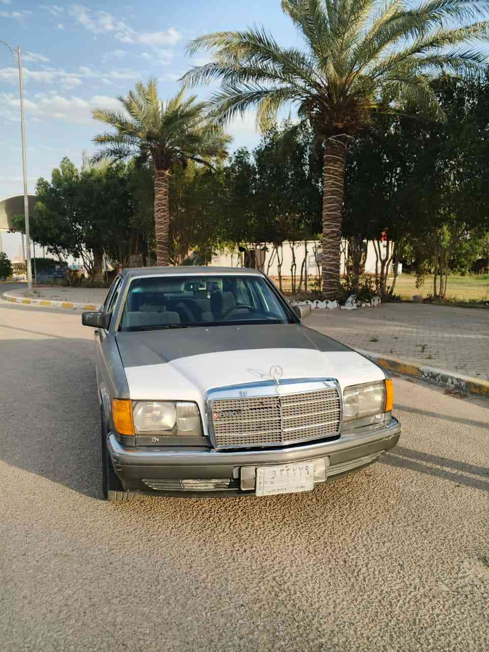 السلام عليكم مرسيدس جامبو للبيع موديل 89 محاور مكينه فيفتي اثنين ونص السياره جاهزه من كلشي تبريد شغال مكان السياره نجف  رقم بغداد سياره باسمي السعر 42 ورقه للاستفسار ***********
