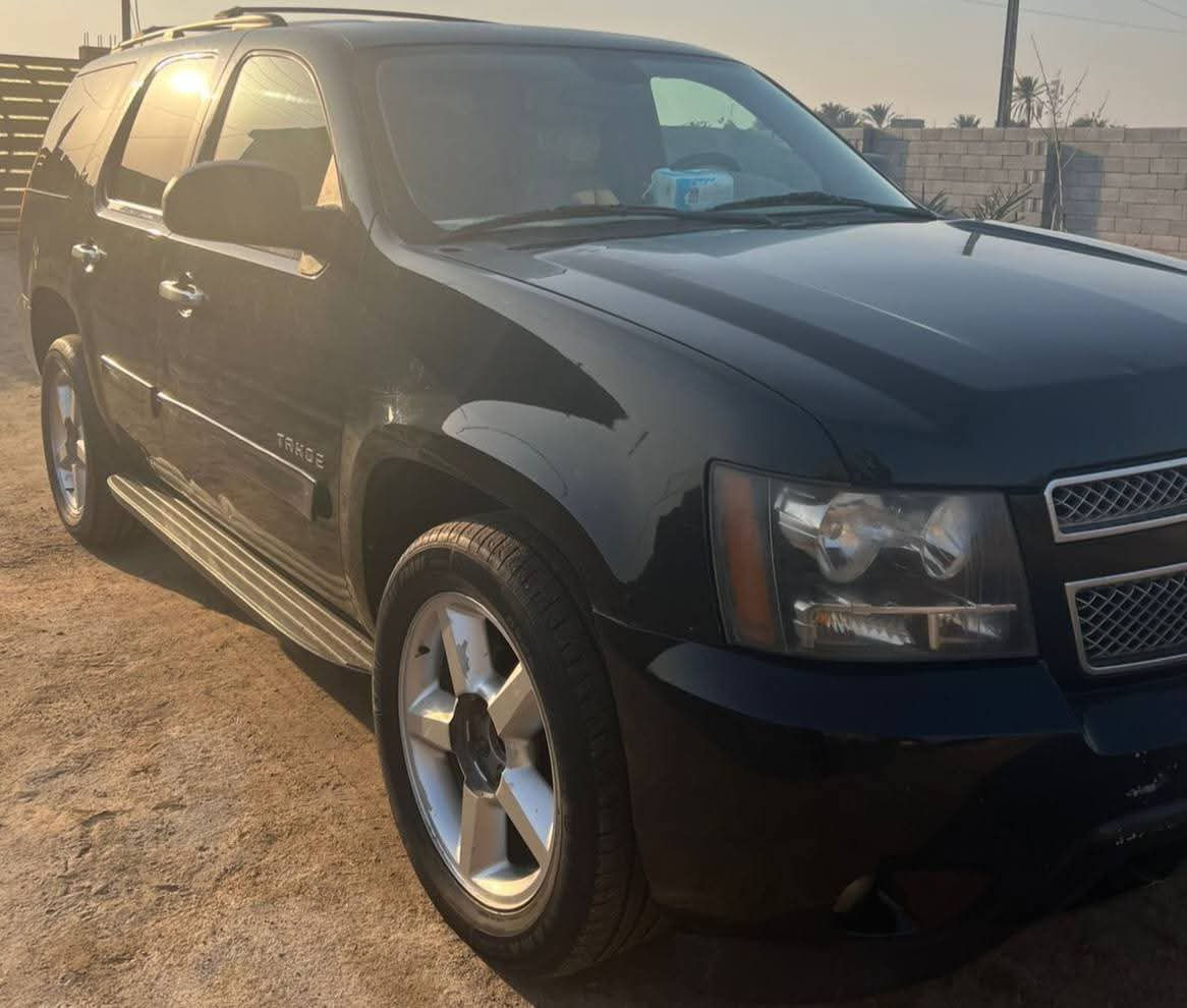 سلام عليكم  (تاهووووو)
ادوات ادوات ادوات 
الي يدور جديد ومايتعبك نقطة جراد مابيهه السياره 
موديل ٢٠١١
وكالة الغانم 
صبغ جاملغ امامي الايمن تجميل فقط
والباقي كفاله كفاله كفاله 
كفاله ضربه وكص وفتح وسرقه وعشاير 
السياره نافضها جديد من كلشي تفرعات المحرك فيت بم وعبوه كامله بلكات نوزلات  
دبه مال بريشر فابريتر امامي دوشمة الارضيه دوس جدد وبعد هواي شغلات نافضها ع ايدي سياره ما اتعبك ع اخر حبه 
وشرررررط ترايك ٢٠٠ 
مكاني بصره والسعر ١١٠ وبيهه مجال بسيط 
هـ/ *********** 
مع جزيل الشكر
