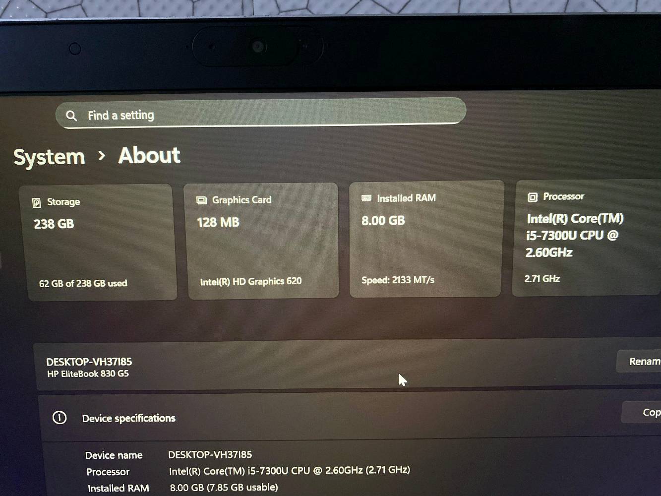 لابتوب للدراسة والالعاب الوسط  نضيف نضافه 95% مستعجل على بيعته موجود توصيل وياه شاحنه اصليه  
المواصفات RAM:8
SSD:256
Windows 11pro
cori5 g7 فئه U
يحتوي على كيبورد ضوئي
و تطبيقات الاكسل والوورد
