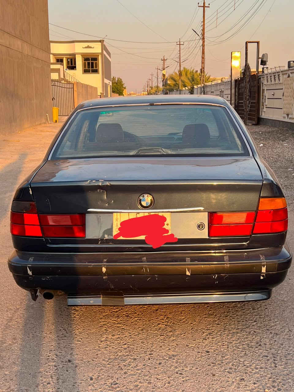 السلام عليكم BMW موديل 1991 كير عادي السعر 32 رقم الهاتف ***********
