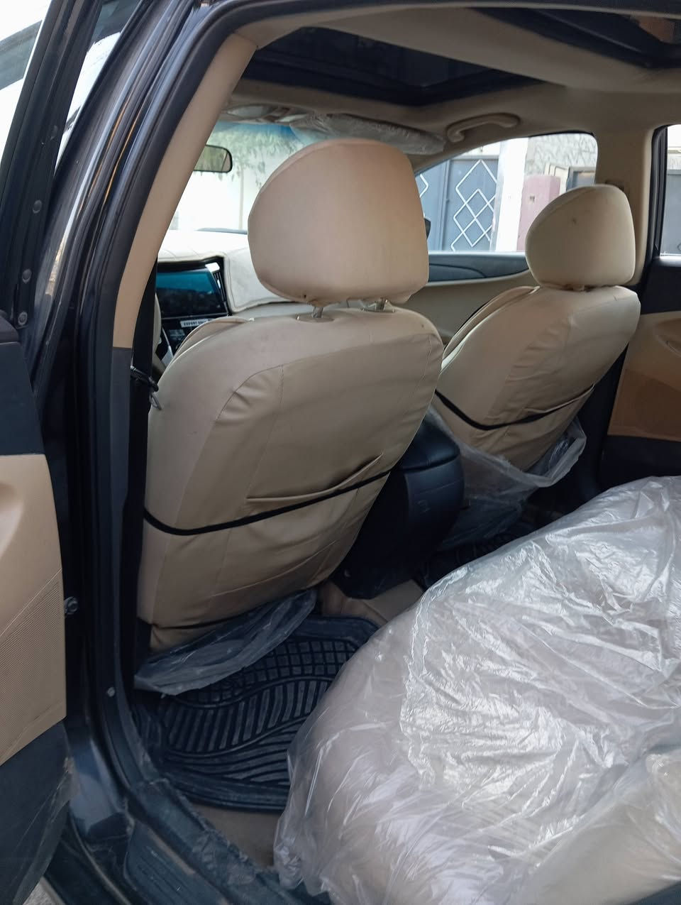 سوناتا ١١ أمريكي بدون صبغ بيها شويه بارد فول عدا البصمه مكينه ٢٤٠٠دوش كير محرك خير من الله بيها منظومه غاز تحويل نفس اليوم رقم تلفون ***********
