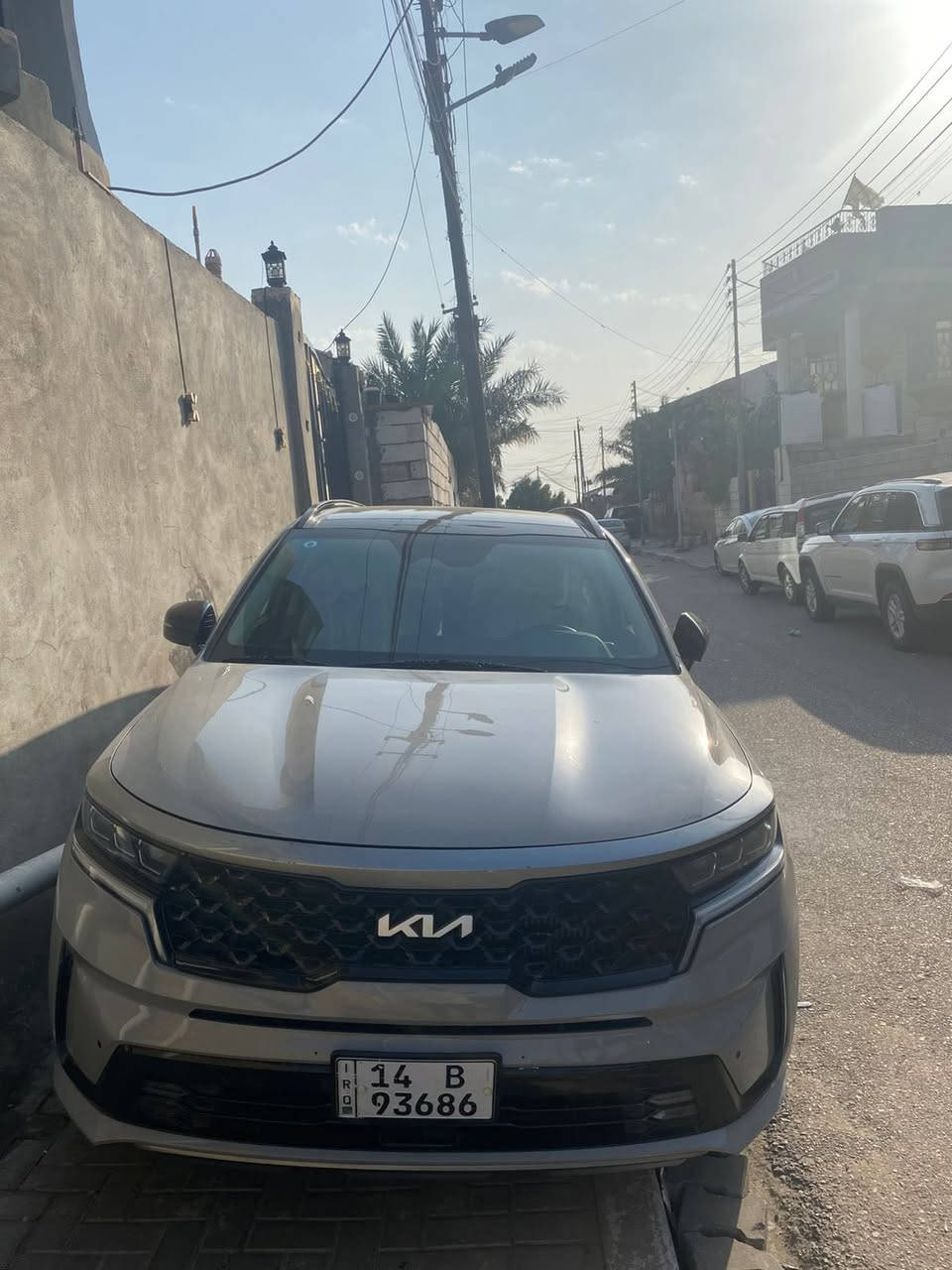 السلام عليكم سورنتوا موديل 2022 ماشية 39 الف 
وارد أمريكي الضربة مالتها صندوك ومبدل وشوي من المدكر الخلفي 
للاستفسار ***********
