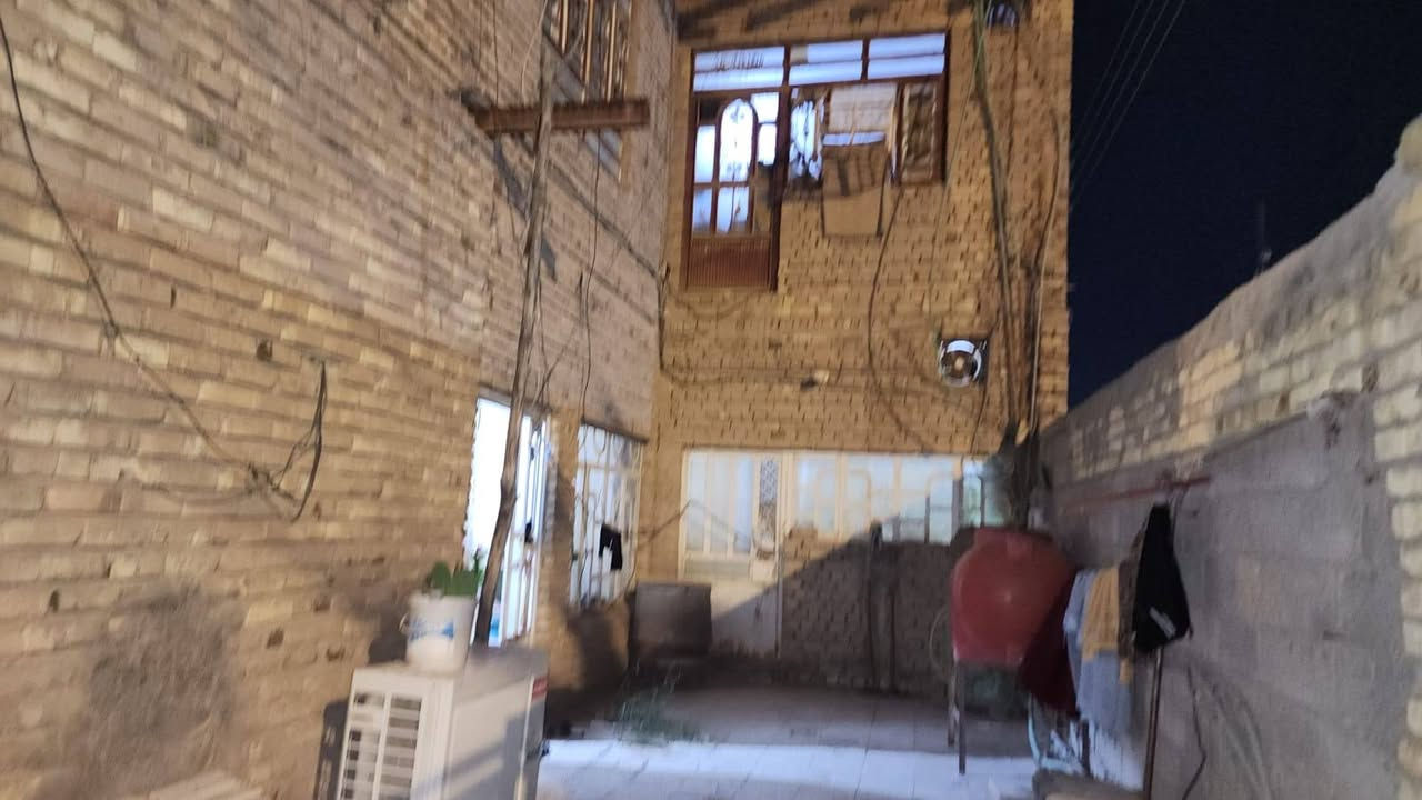 بيت مع مشتمل للبيع المشتمل يحتوي على طرامه وصاله ومطبخ وغرفه في شارع ابو سماعات الركن فرن البيت يم الفرن ملاسق مع الفرن السعر 315 وبي مجال ***********
***********
بيت مع مشتمل للبيع المشتمل يحتوي على طرامه وصاله ومطبخ وغرفه في شارع ابو سماعات الركن فرن البيت يم الفرن ملاسق مع الفرن السعر 315 وبي مجال ***********
