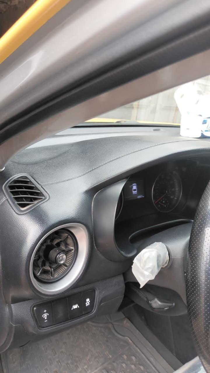 فورتي ٢١سياره حلوه وجديده رقم بغداد نكليزي مكينه الافين دوش المرغوب كير ايتي سياره مواصفاه حلوه جاهزه الأخير.  بيه جاملغ وبنيد فقط بدون دواخل رقم راعيه ***********
