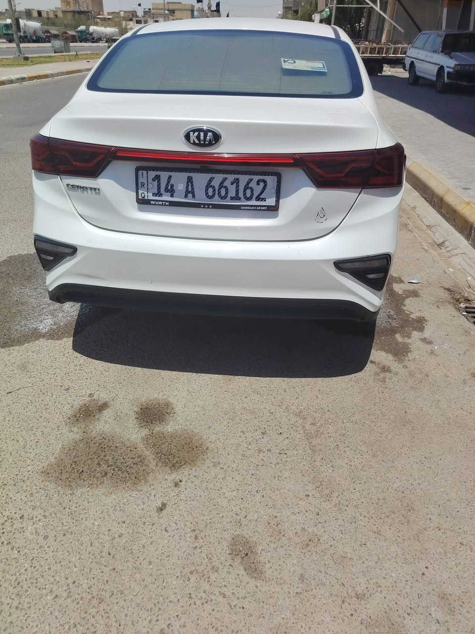 سلام عليكم سيراتو مديل 2019 خليجي مكفوله مكينه ١٦٠٠ قطعتين تبريد تحكم ستيرن شاشه كامره خلفيه لون صدفي تخم تاير ويل كب        سياره جاهزه تبريد شغال وبيه ملاحضه بل جاملاغ بارد شبر ومامصلح واضح بل صوره رقم بصره مكان السياره بل سماوه  سياره بسمي مداور  ثاني ويوم وباقي التفاصيل خاص   رقم  ***********@
