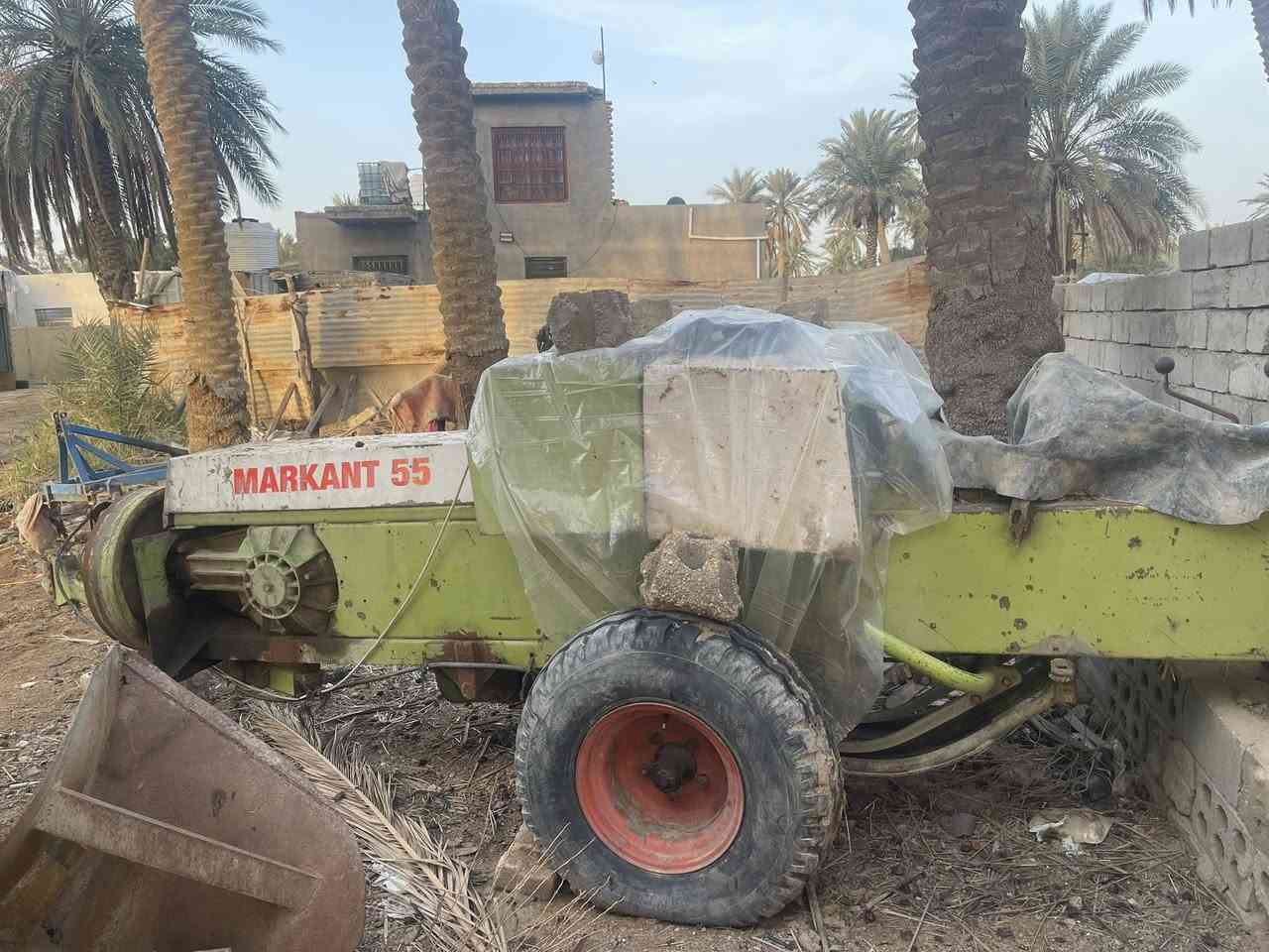 كابسه كلاص 55للبيع نضيفه وشغاله شرط الكبس السعر 3ملاين وبيه مجال حك الجيه مكانه دوانيه السنيه ***********
