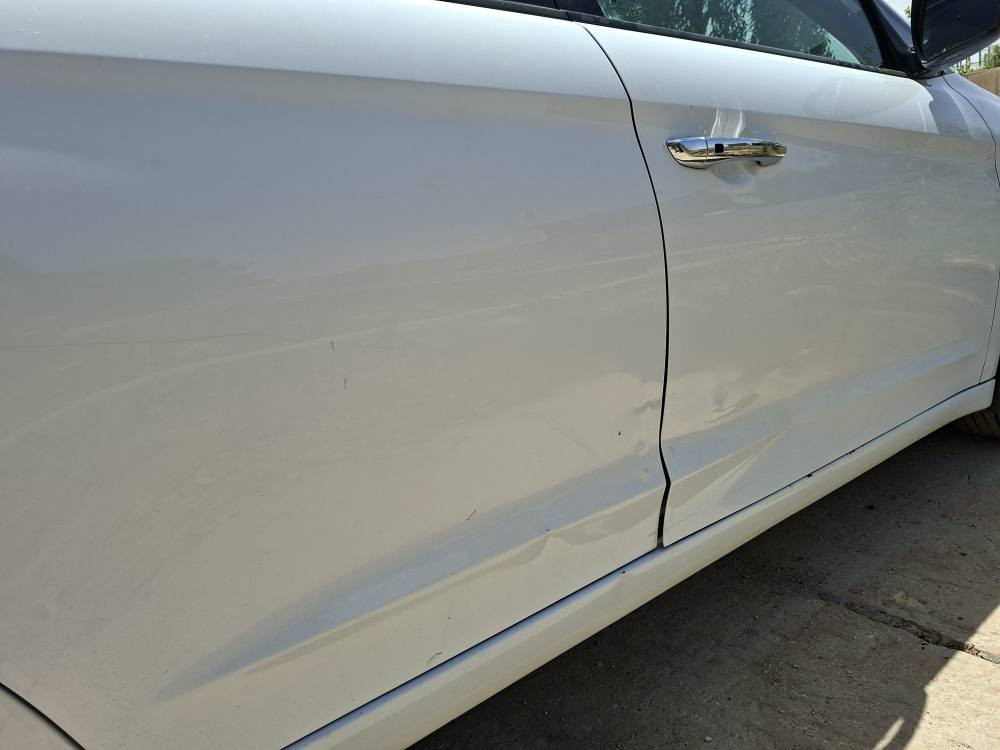 هونداي النترا 2020 مكينه 2000cc السياره بيها طخه بسيطه بالباب للاستفسار *********** النجف, العراق
