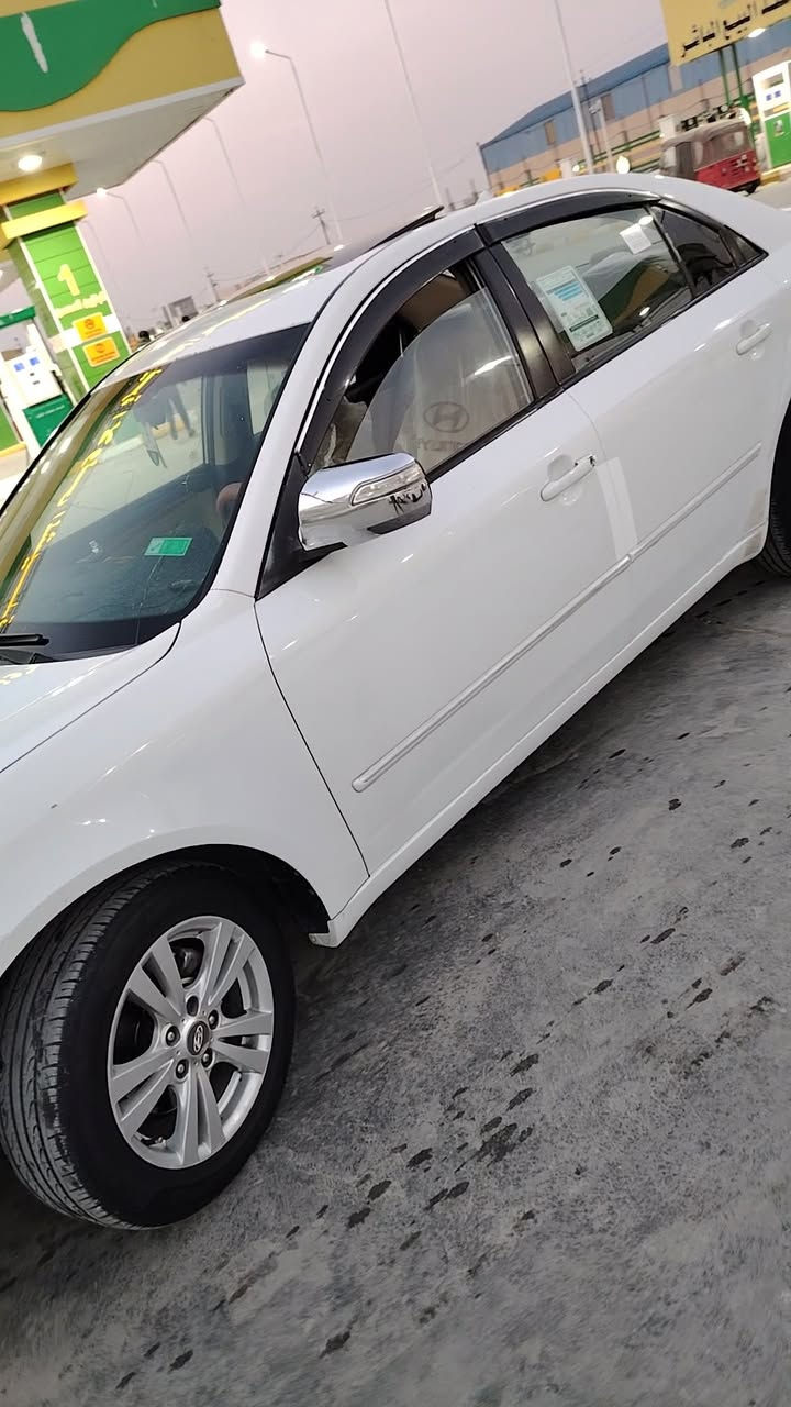 يا الله
سوناتا موديل 2011 خليجي فول موصفات واحد عله واحد مكينه 2000 طابوكه شاده بل الكارتون رقم بغداد انكليزي أرقام وسنويه وهزه كله جديد ضرر السياره 3قطع صبغ فقط وبيه شبر تصليح بل الغد صفحه وحده  فقط ولباقي كله مكفول وجاهزه السياره تخم تاير حداديه كهربائيات كله جديد وبيه دواخل بل الكارتون السعر 115 وبيه مجال بسيط مكاني واسط صويره للستفسار *********** //***********
