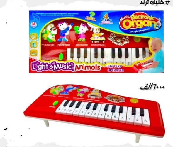 غراض مكتبة للبيع مكان الكوت منطقة زين القوس شارع دائرة كهرباء ***********
