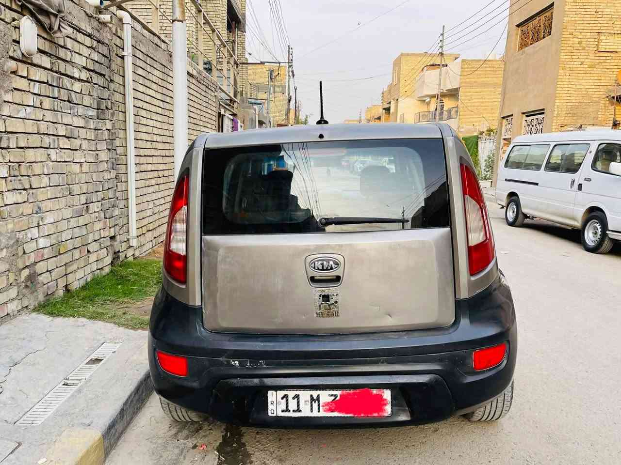 السلام عليكم  كيا صول موديل 12 وارد امريكي محرك 2000 دوش
كير ومحرك وتبريد وتدفئة جاهزة
رقم بغداد انگليزي باسمي 
تحكم ستيرن جهتين 
كروز سرعة مثبت 
نظام ايكو 
اشاير بالمري وتحكم كهربائي بلمري 
حساس اطارات 
حادثة موضح بلصور 
رقم الهاتف (***********) بغداد الرصافة
السعر (80) قفل
