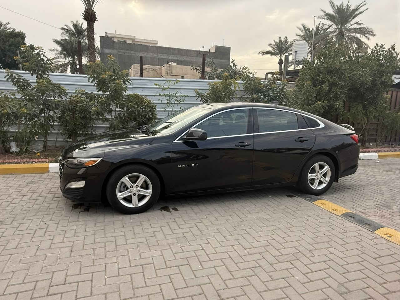 ماليبو ٢٠٢٢
ماشية ٣٧٥٠٠ ميل …٦٠،٠٠٠ كيلو
بصمه أبواب+جنطة
محرك ١٥٠٠ تيربو🚀
لدات امامي 
منظومه لد زينون 
شاشة كبيرة
كاميرة خلفية
كروز مثبت سرعه
طخم تاير جديد
باتري جديد
منظومة بانزين مبدله جديد اصلي وكالة GM (بلكات مع مسطرة نوزلات كامله
بانزين محسن و سوبر
كير و محرك و تبريد كفاله كامله
صدر جديد اصلي 
سيارة تراي مالتها وين ما تريد 🚘
مكان شارع فلسطين📍
السعر ١٣٨💵
***********📞
