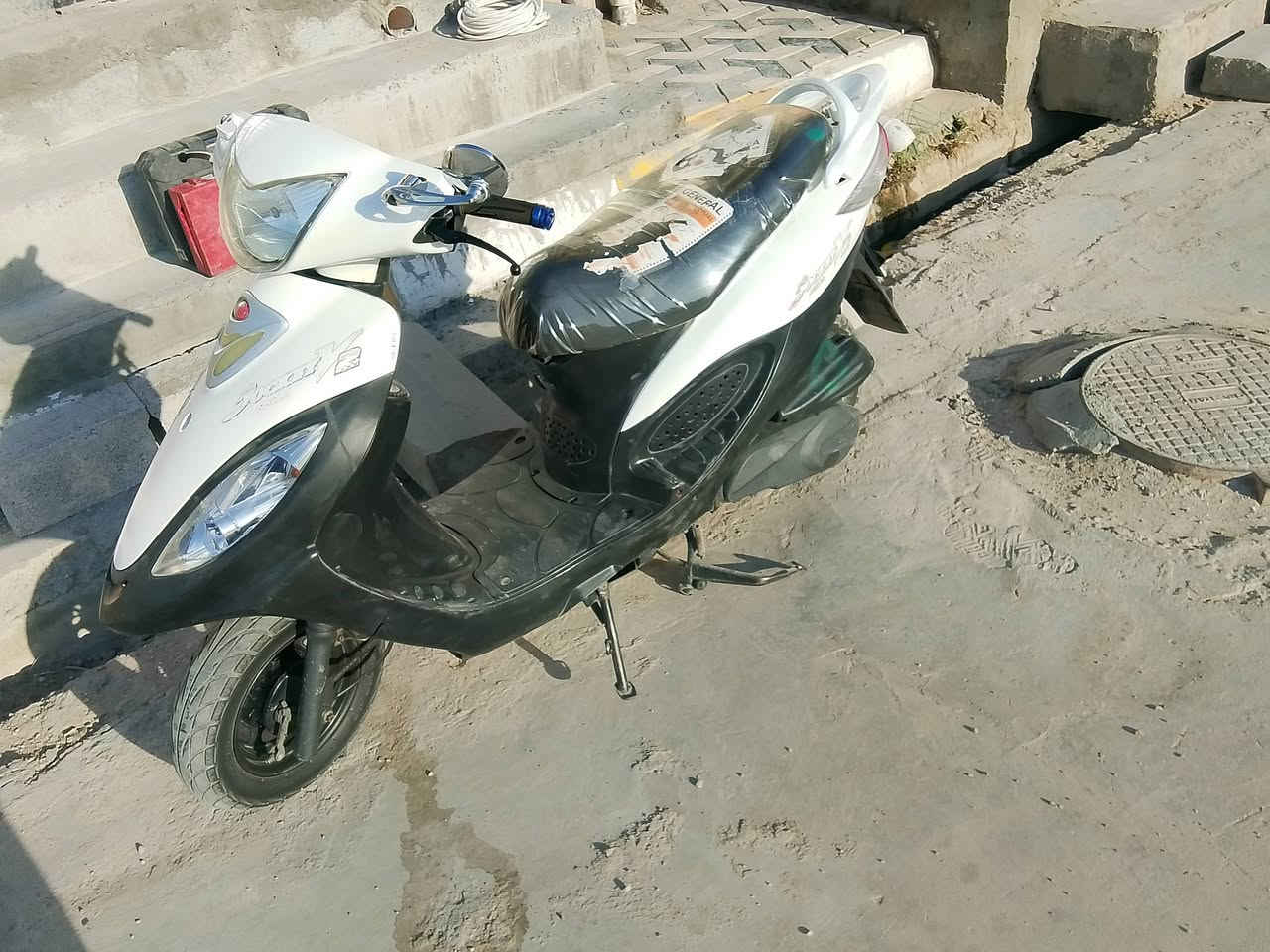 رمبه للبيع صارله 15يوم من طالعه مكفوله كفاله عامه كل نقص ما بيه موديل 13
***********
