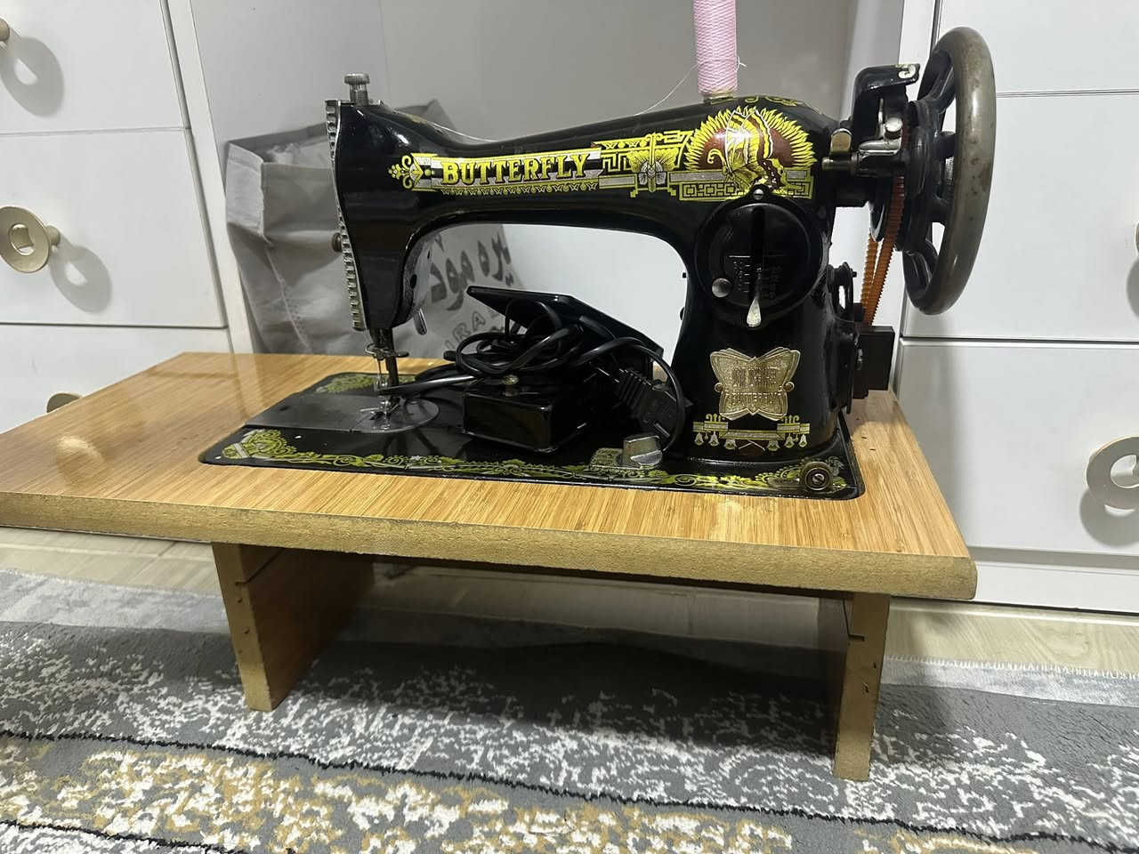 المكينة قديمة من نوع بفراشە ، شرط أن تكون بدون عيب، الصوت منخفض، السعر ٥٥ ألف مع التوصيل


**إذا كنت صاحب هذا الإعلان وتريد حذفه لأي سبب، رجاءا أرسل رسالة إلى الدعم الفني**