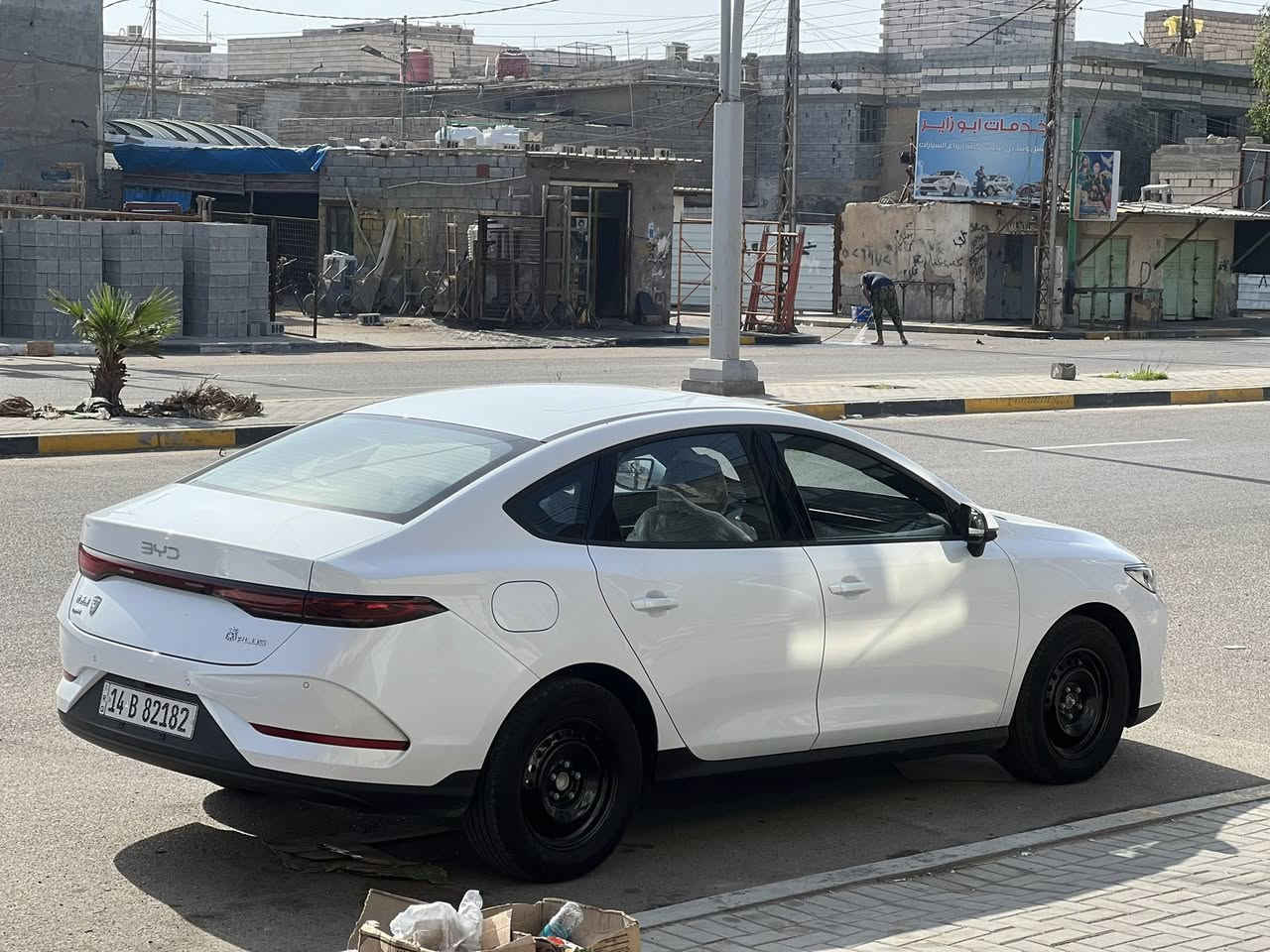 السلام عليكم للبيع سيارة بي واي دي مديل25كفالة ماشية 9الف مكاني بصرة ***********سعر 130وبية مجال سيارة حرة. رقم بصرة تحويل
