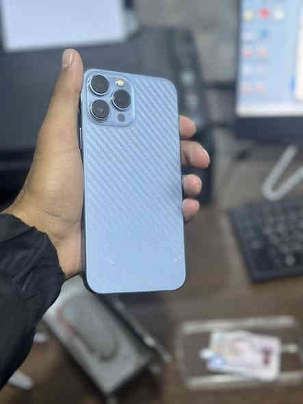 13pro max 
بطارية 84
ذاكرة 256
ملحقات كارتونه 
السعر 800 وبيه مجال الجهاز ممفتوح
*********** كاطون رازي
