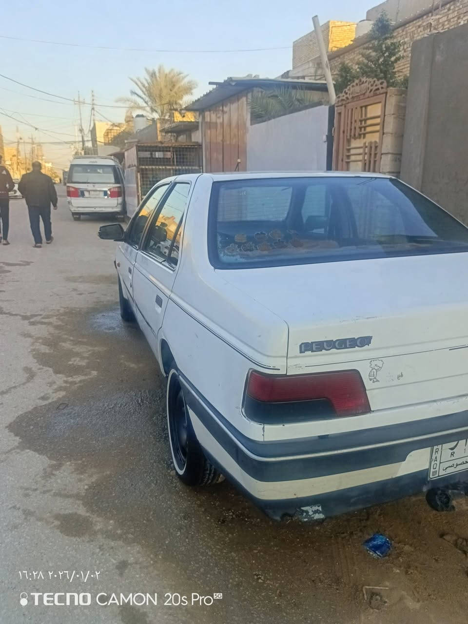 سلام عليكم بيجو 405 رقم ورقي بدون راعي سياره قطرت خياس مابيه كير ومكينه حلوات كلش بس حداديه شويه وكهربئيات بس كلوبات خلفيه جامه للماميه مفطره سنويه اصليه راعيه بحي للوفائ ما واصله سعر 15 رقم للهاتف ***********مكاني نجف
