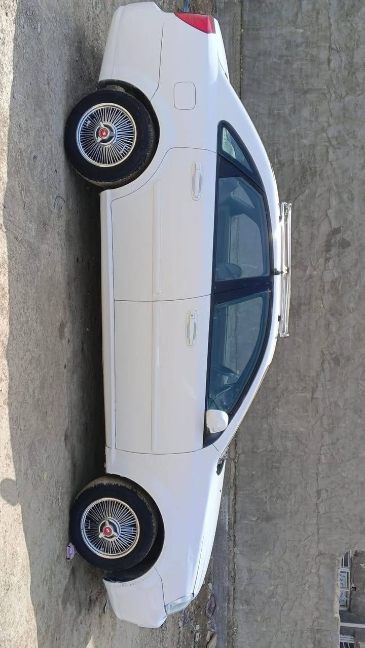 اوبترة موديل 2004 كلشي شغال سابقن جانت تكسي و اتحولت خصوصي مصبوغة عام اريدها 55 أو مجال قليل مكاني بغداد الحسينية مال راشدية رقم موبايل ***********
