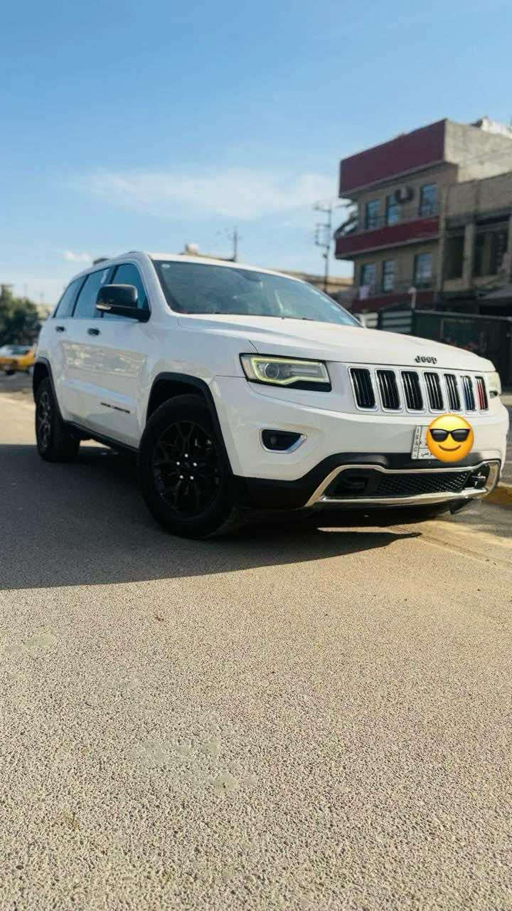 السلا عليكم جيب لاريدو موديل ١٤ خليجي فتحه مكينه ٦ سلندر بيه ٣ قطع صبغ رقم بغداد الجديد تحويل مباشر 
السعر ١٩٠$ وبيه مجال 
***********
