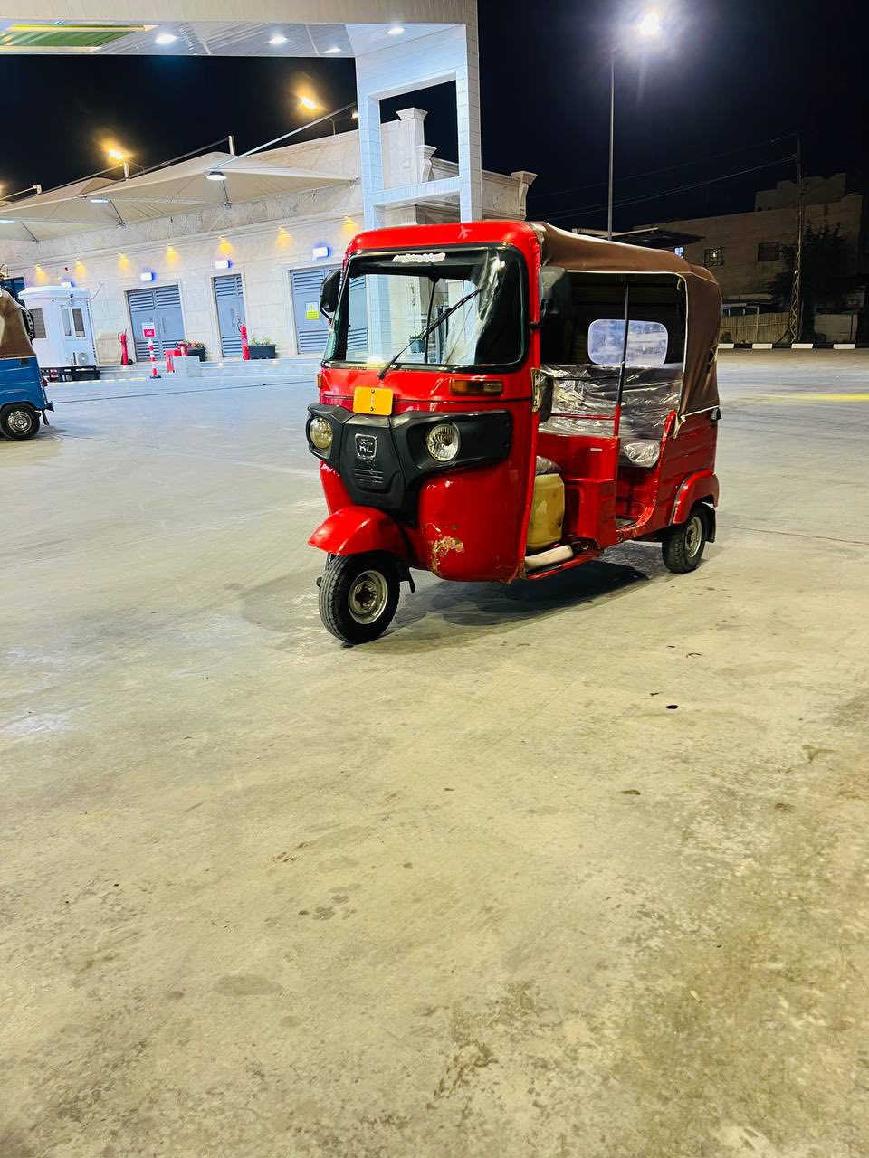 تكتك للبيع موديل 18 محرك لاتنقيص ولاتبخير كشر كدام عينك 
خير من الله التكتك السعر 5 ملاين وبيهه مجال مكاني البياع تقاطع درويش المعالف اتصل ودلل ***********
