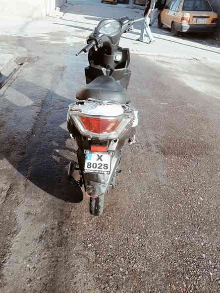 سلام عليكم دراجه شحن للبيع كفاله عامه بطارياته 25....سعر 500الف موديل 24
***********
