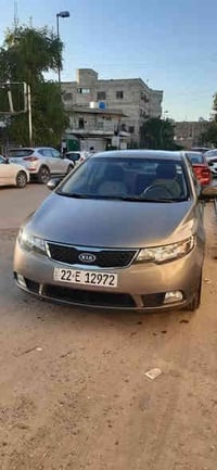 من رخصة الادمن المحترم للبيع فقط بدون مراوس سيارة كيا سيراتو خليجي مود...