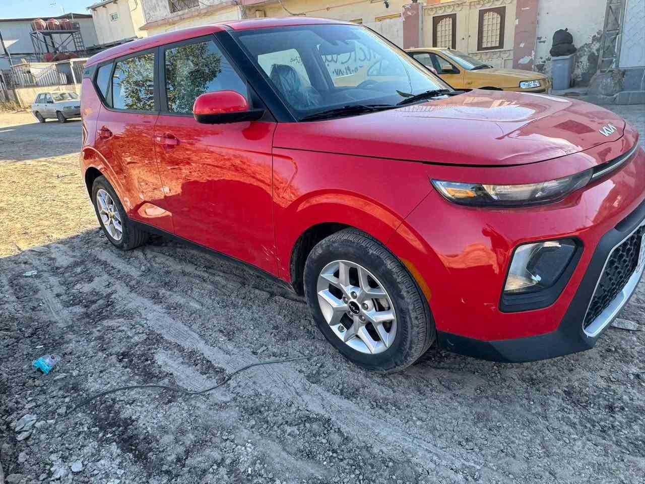 السلام عليكم للبيع أو مراوس كيا صول موديل 2022 رقم أربيل مالكها ديوانيه ماشية 30 ألف ماناقصها كلشي للاستفسار الاتصال ع الرقم ***********
