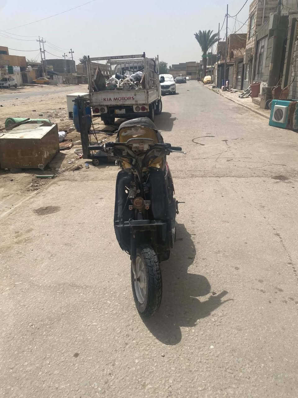 السلام عليكم
مكلف بلنشر  زعره للبيع خطين درجه السعر ١٢٠ وبيه مجال حك الجيه المكان ديوانية‏ صاحب الدراجه ‪0780 807 1115‬‏
