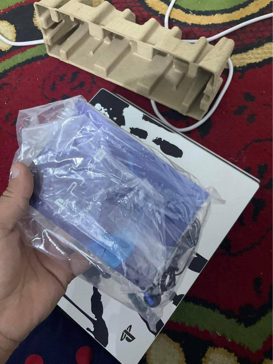 للبيع ps 4 pro  bundle  limited edition
بلي ستيشن 4 برو باندل نسخة ( death stranding ) ذاكرة 1 تيرا مهكر نظام (9.00) عالمتصفح افضل تهكير فيشة ناعمة المرغوب ال eco  ورقم مطابق جهاز وية كارتونة مع كامل ملحقاته من الجويستك الاصلي نسخة ديث وكيبلاته الاصلية وكتلوكاته والكارتونة الداخلية والخارجية   لا مفتوح ولا مصلح استخدام قليل جدا مكاني بغداد متوفر توصيل كل العراق . 
السعىر 525 الف .


**إذا كنت صاحب هذا الإعلان وتريد حذفه لأي سبب، رجاءا أرسل رسالة إلى الدعم الفني**