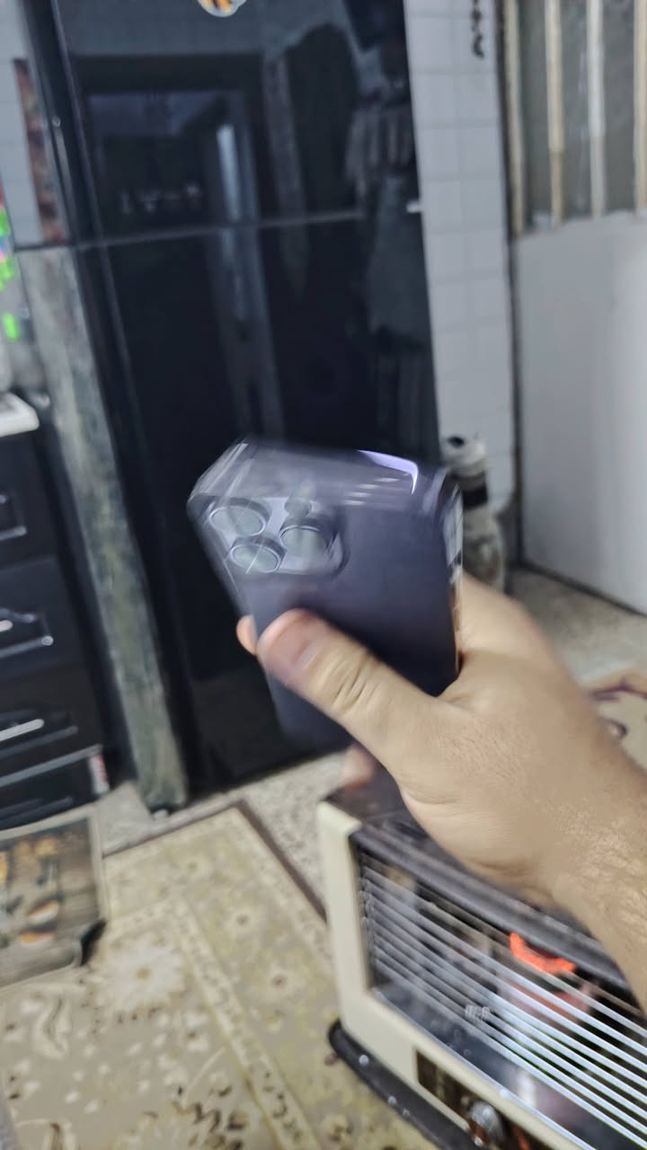 سلام وعليكم ايفون 14 برو ماكس الجهاز ذاكره 256 وبطاريته 84 الجهاز بلاد مامبدل بي شي الجهاز استخدام بيت نضيف الجهاز شرق أوسط الجهاز ماستر  السعر 775 المكان بغداد البياع رقم الهاتف ***********
